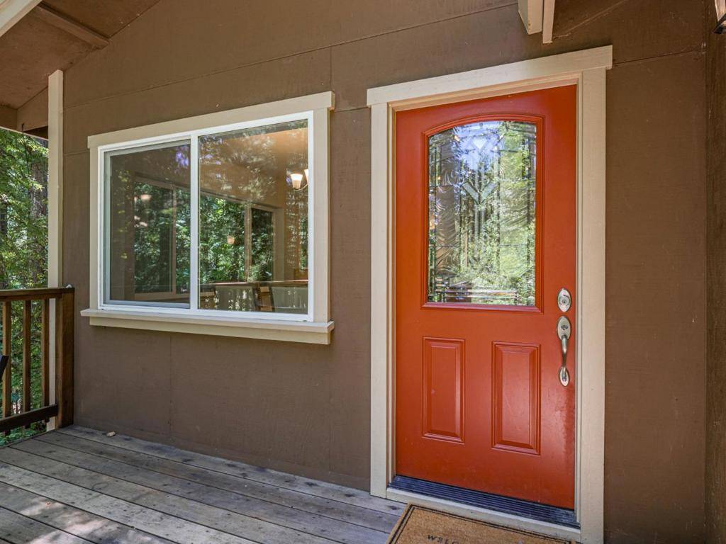 Felton, CA 95018,956 Brookside DR