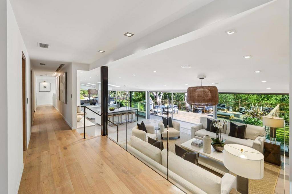 Portola Valley, CA 94028,22 Grove DR