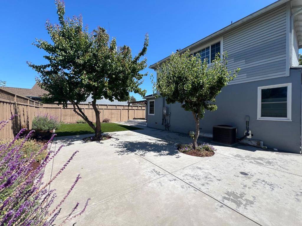 Redwood City, CA 94063,3639 Florence ST
