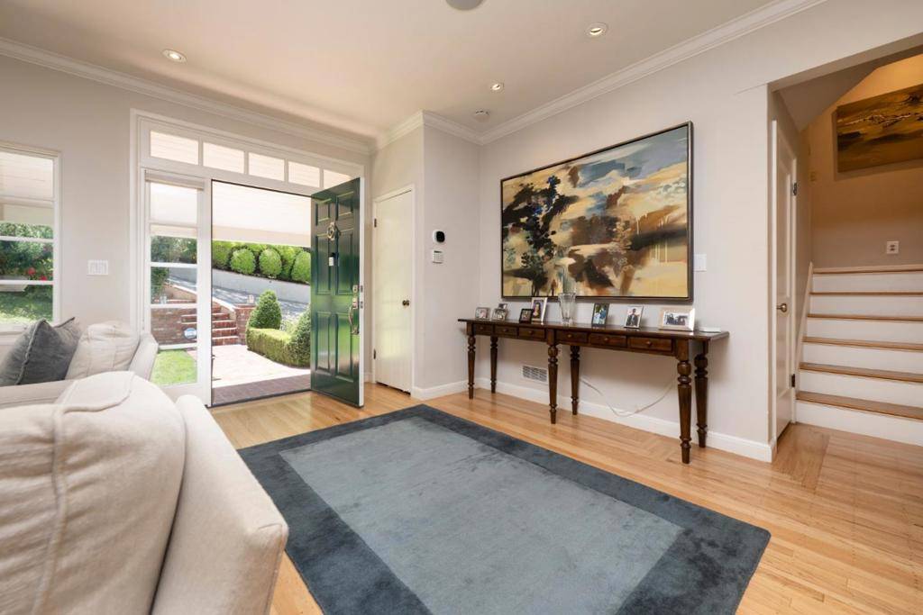 Burlingame, CA 94010,2820 Adeline DR