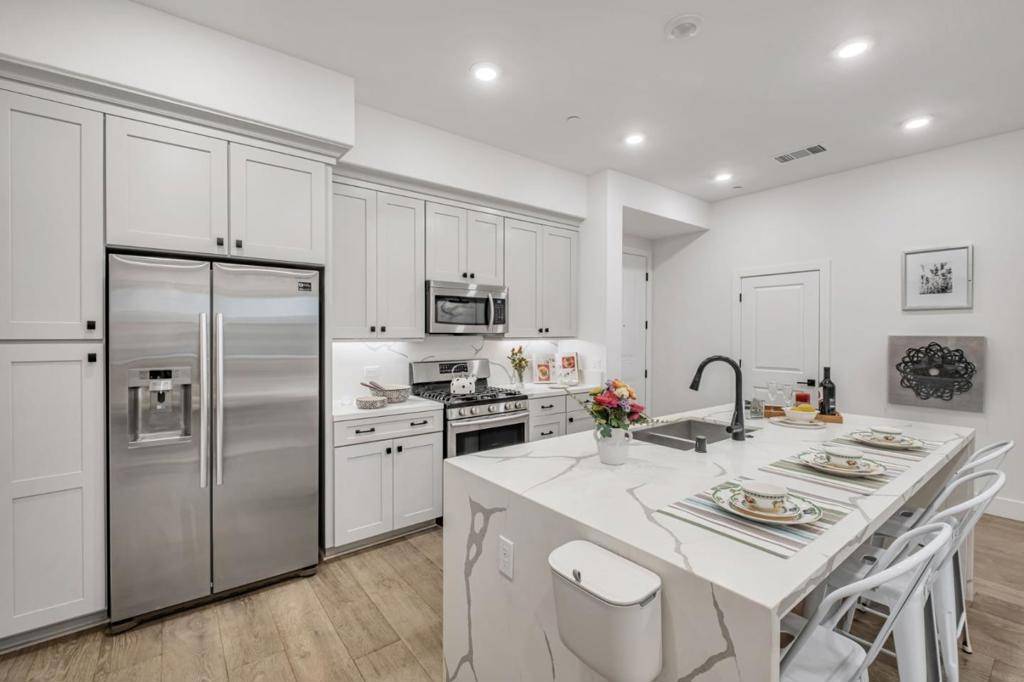 Davis, CA 95616,1000 Berryessa LN #211
