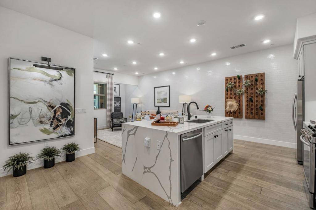 1000 Berryessa LN #211, Davis, CA 95616