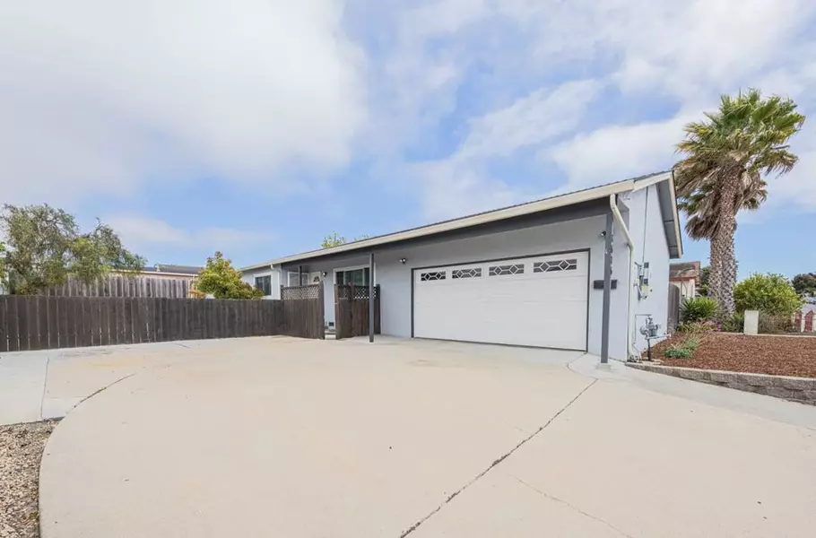 1676 Flores ST, Seaside, CA 93955