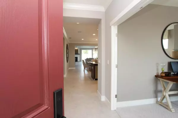 Los Banos, CA 93635,1212 Gypsum DR #2-3