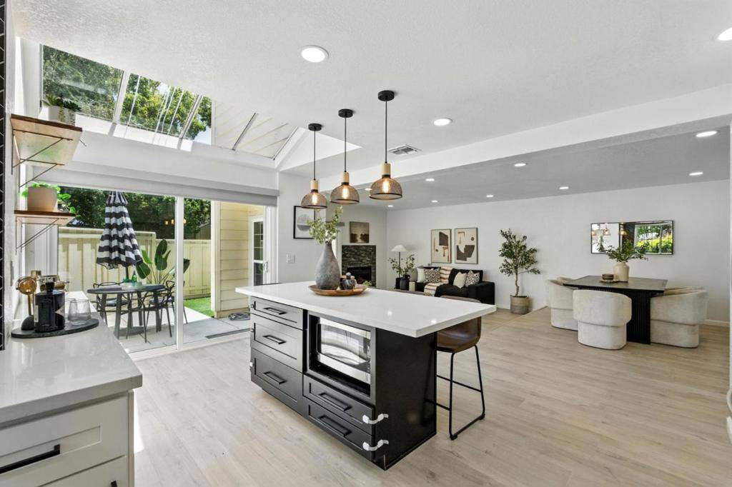 Walnut Creek, CA 94598,1862 Stratton CIR