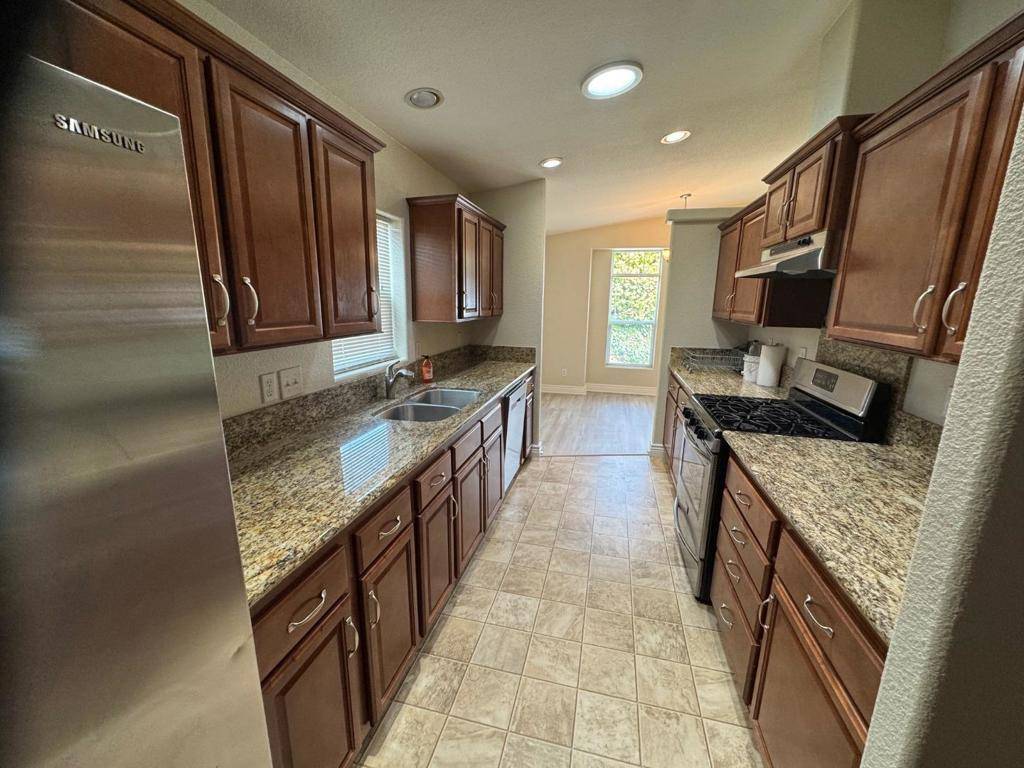 Aptos, CA 95003,46 Nandina DR