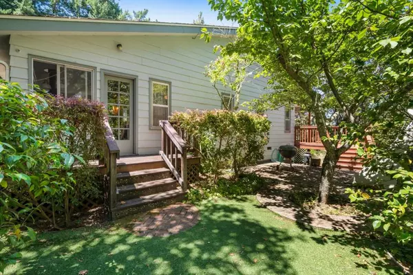 Los Gatos, CA 95033,24905 Skyland RD