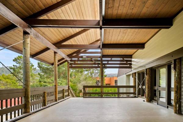 Monterey, CA 93940,46 Garden Court