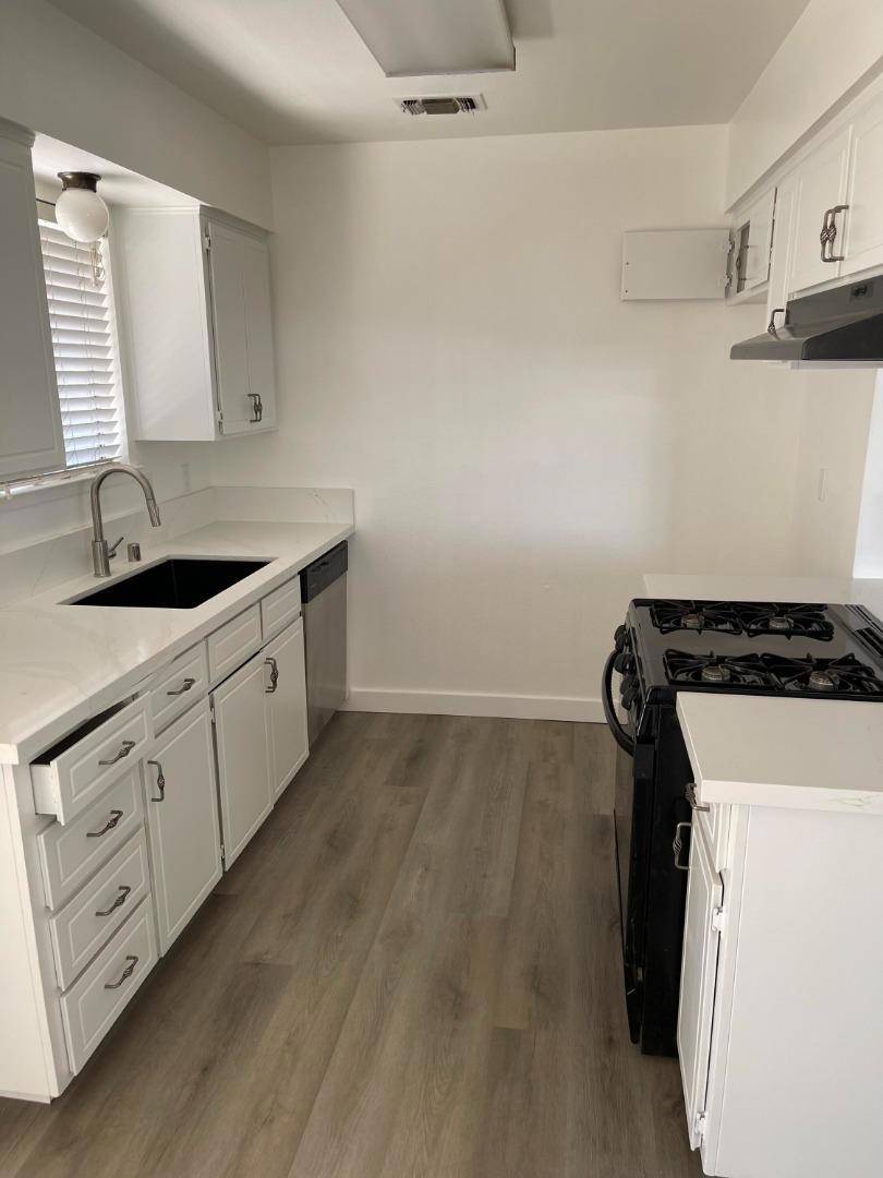 Visalia, CA 93277,4438 W Feemster AVE