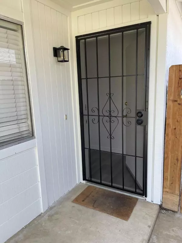 Visalia, CA 93277,4438 W Feemster AVE
