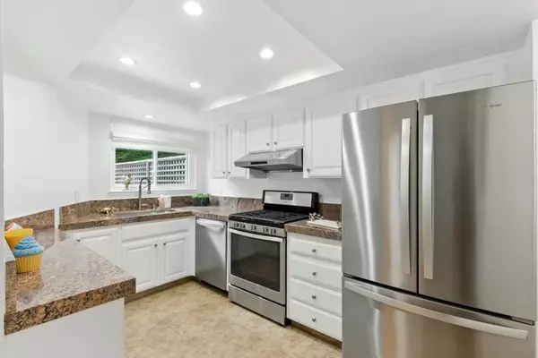 Santa Cruz, CA 95065,3101 Erin LN