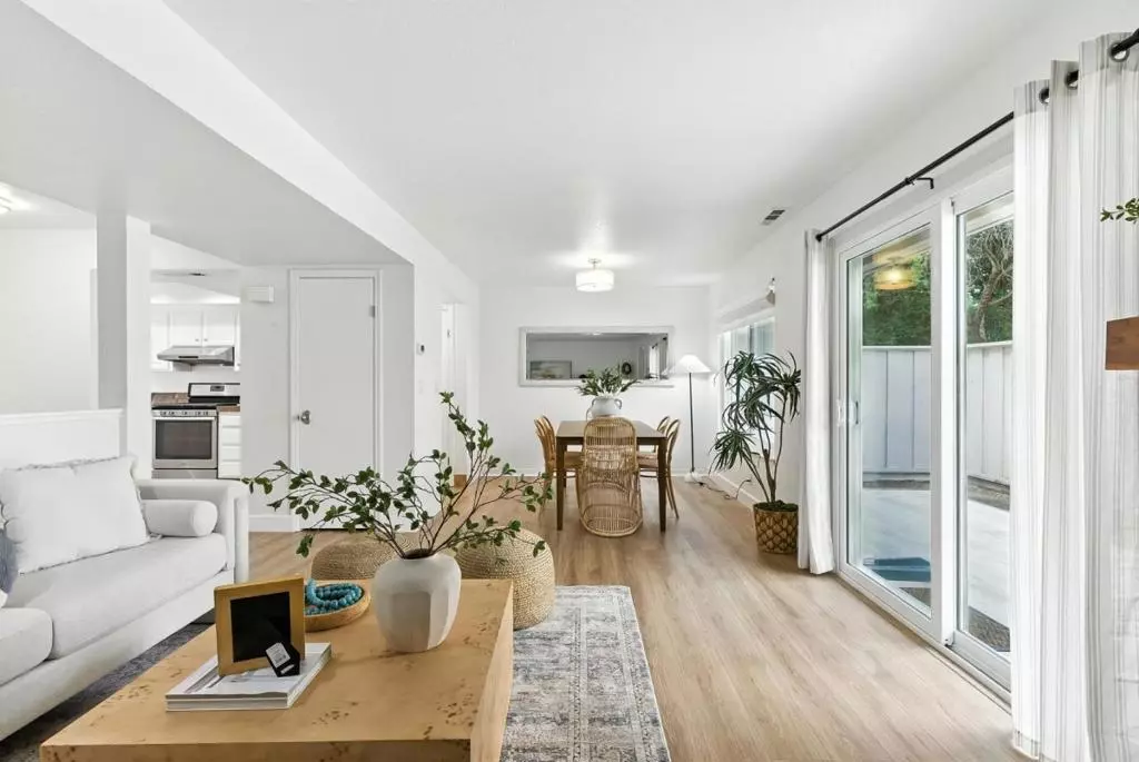 Santa Cruz, CA 95065,3101 Erin LN