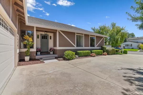 Morgan Hill, CA 95037,14530 De Anza CT