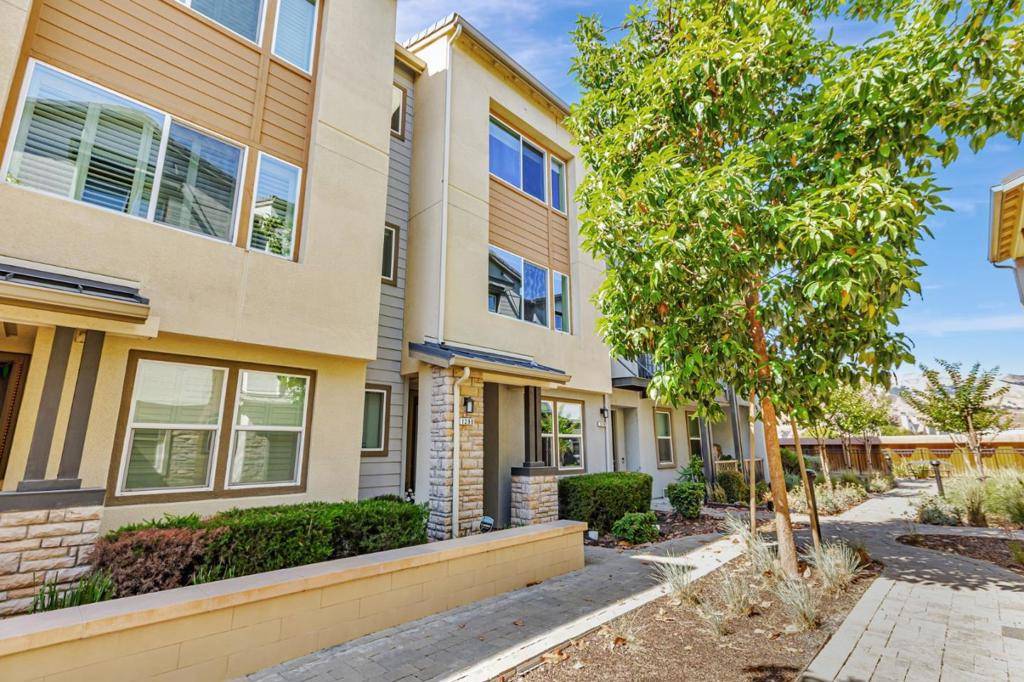Milpitas, CA 95035,1290 Milkweed ST