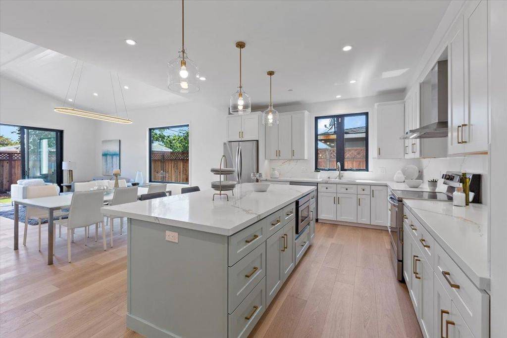 Santa Clara, CA 95051,2572 Borax DR
