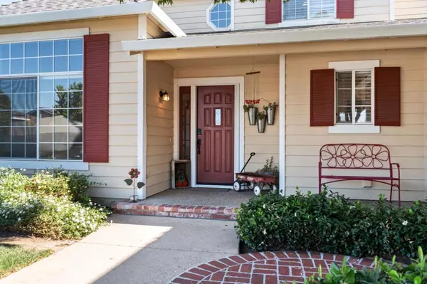 Gilroy, CA 95020,930 Hoesch WAY