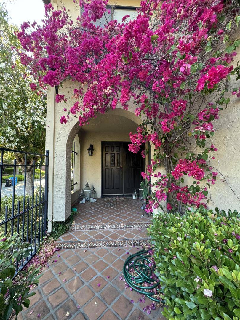 1119 Royal LN, San Carlos, CA 94070