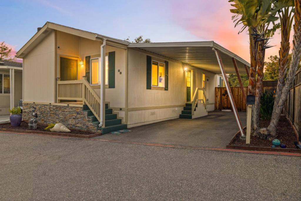 2711 Mar Vista Dr, Aptos, CA 95003
