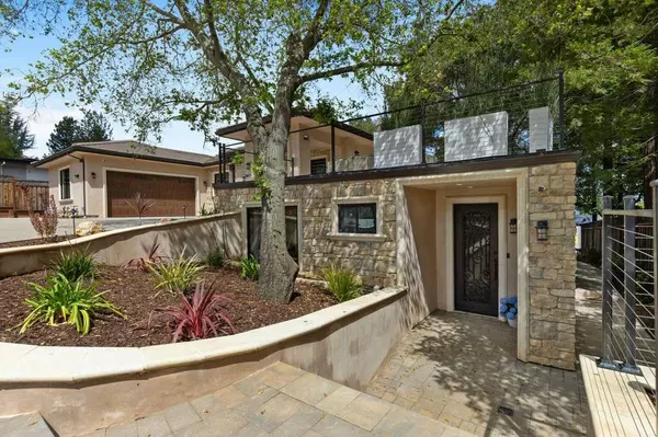 Monte Sereno, CA 95030,18061 Saratoga Los Gatos RD