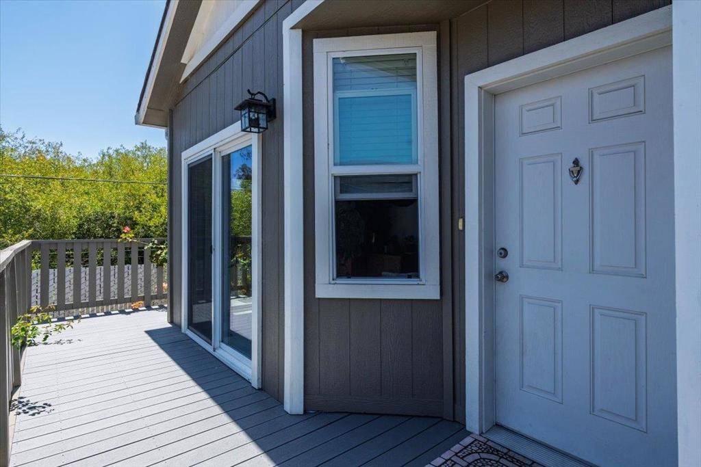 Aptos, CA 95003,21 Primrose ST