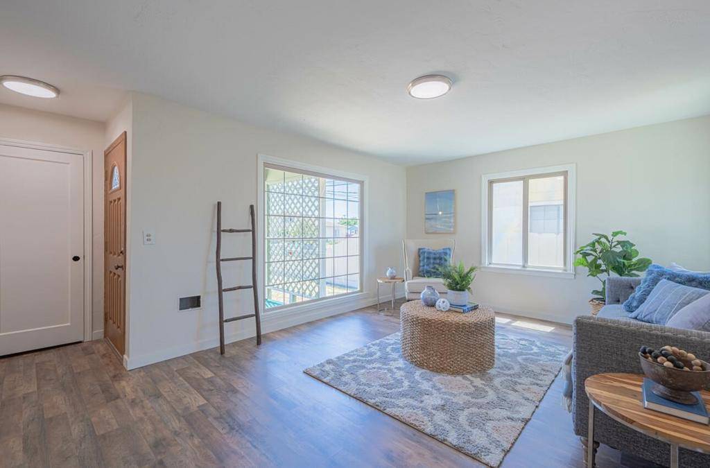 Salinas, CA 93905,545 Towt ST