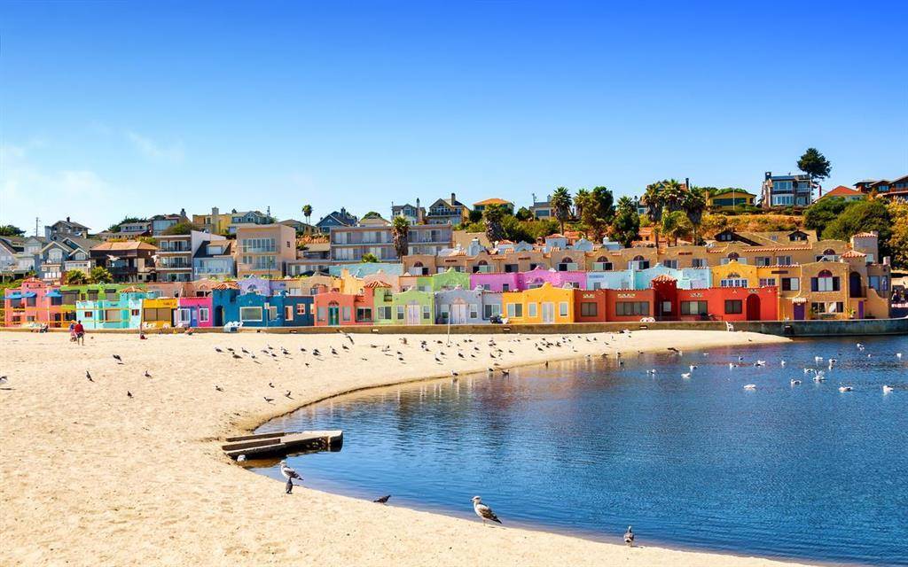 Capitola, CA 95010,300 Hill ST