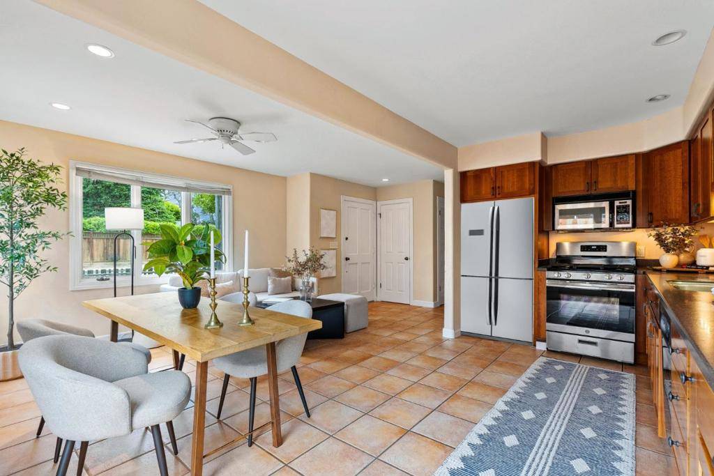 Pacific Grove, CA 93950,748 Junipero AVE