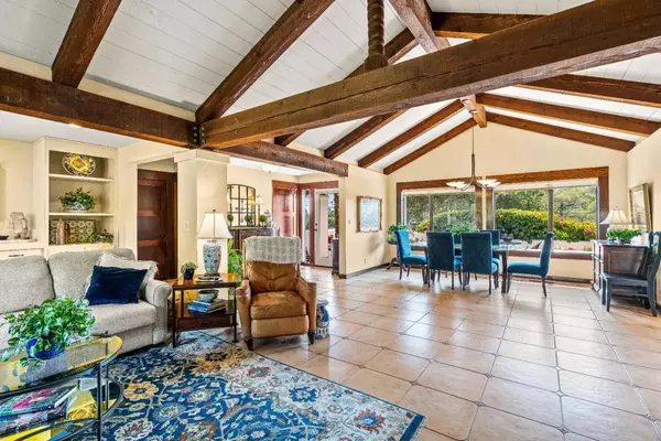 Santa Cruz, CA 95060,102 Pasatiempo DR