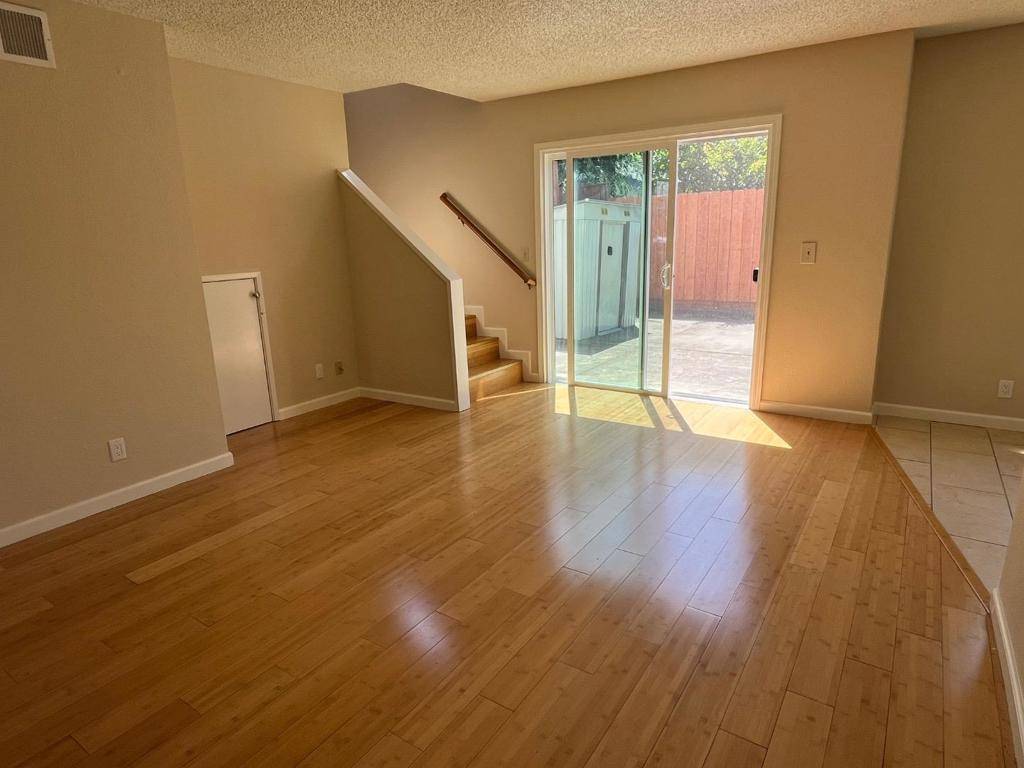 Hayward, CA 94544,1037 Evans CT