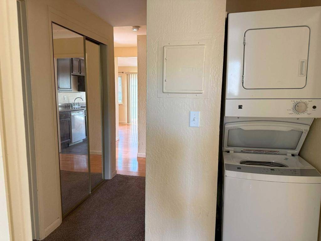 Concord, CA 94518,1091 Mohr LN #D