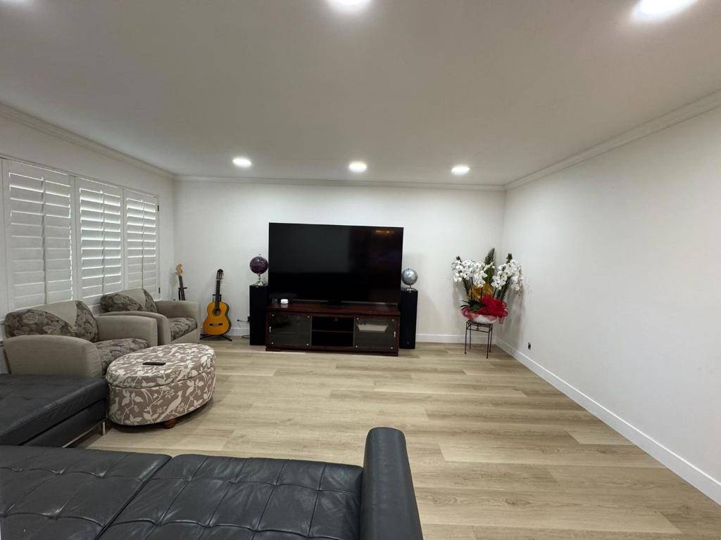 San Jose, CA 95148,3328 Arqueado DR
