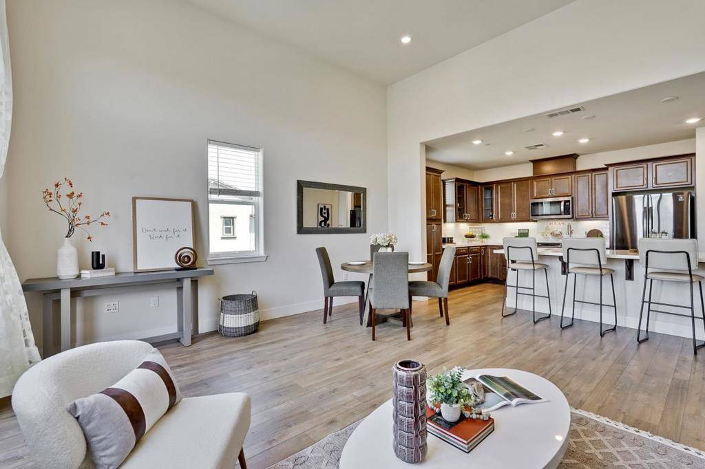 Fremont, CA 94539,47342 Mission Falls CT