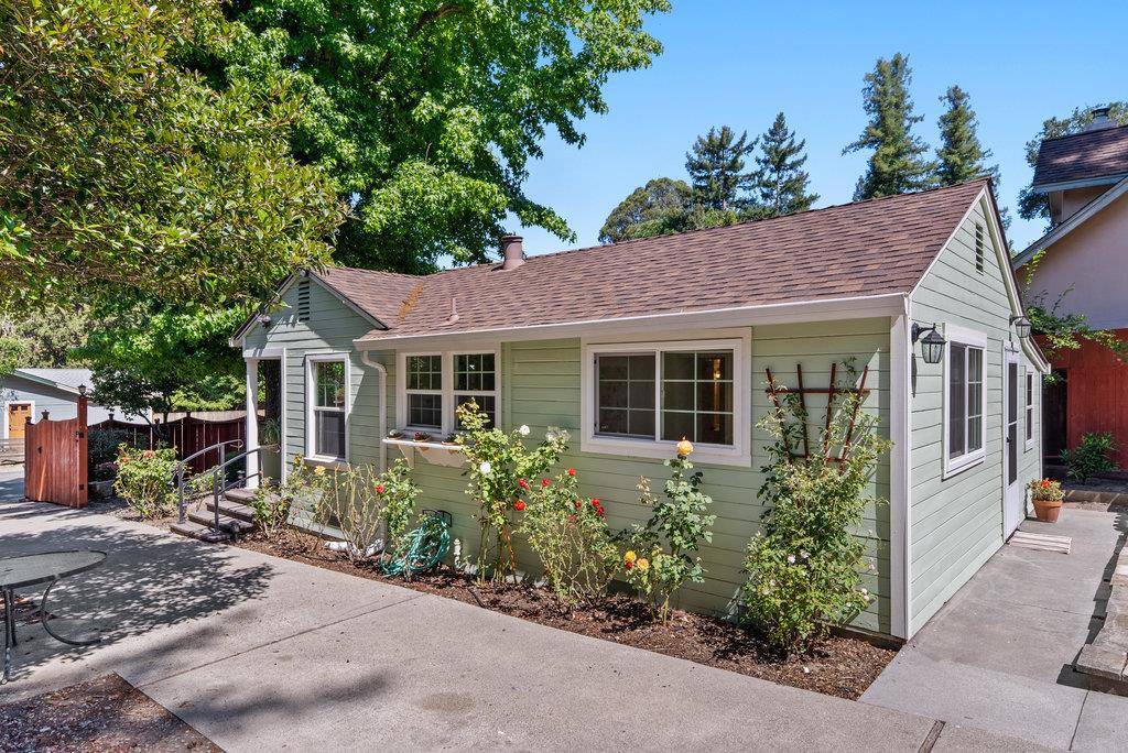 Ben Lomond, CA 95005,8494 Glen Arbor RD