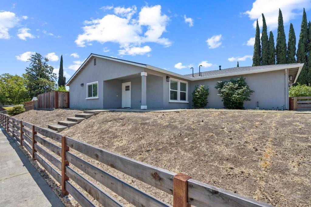 Pittsburg, CA 94565,61 Galleon WAY