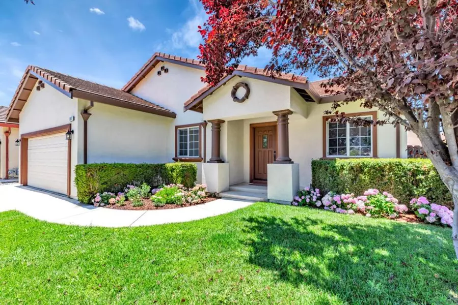 864 Powell, Hollister, CA 95023