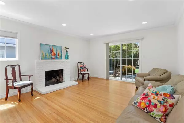 Cupertino, CA 95014,1105 Kentwood AVE