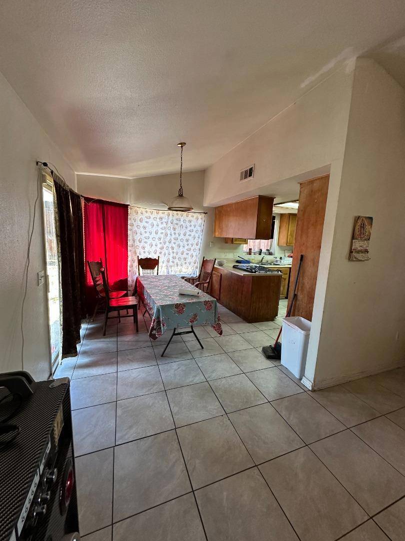 Porterville, CA 93257,125 N Martin ST