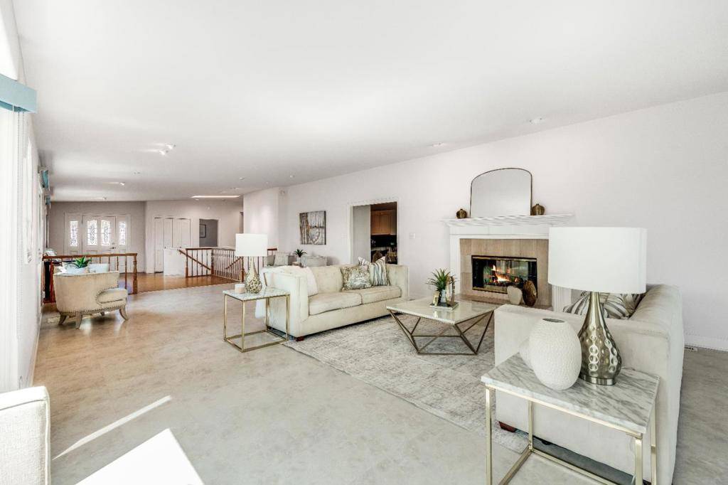 Redwood City, CA 94062,3920 Lakemead WAY