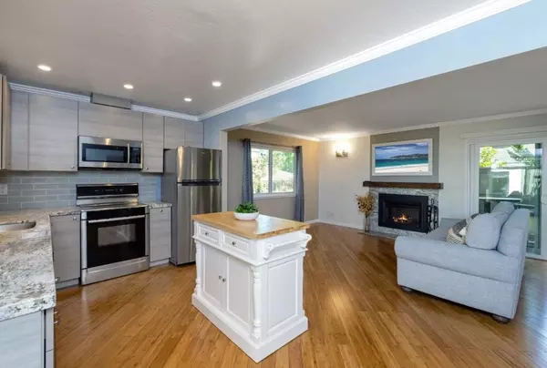 Saratoga, CA 95070,19113 Vineyard LN