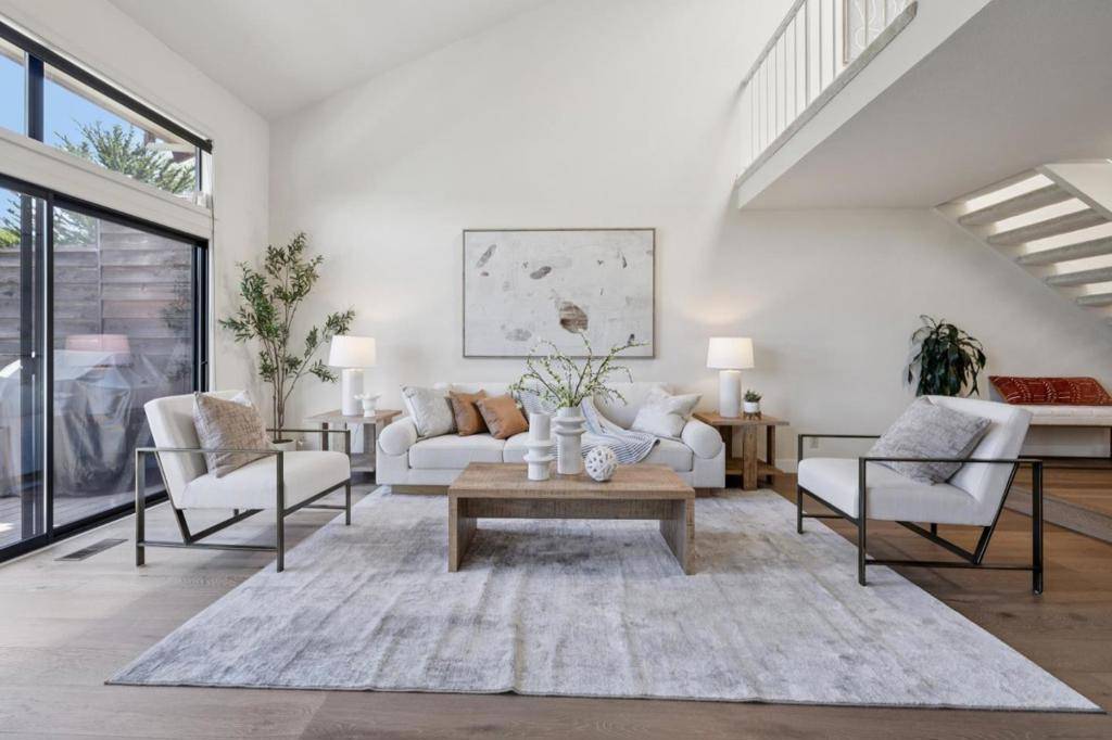 San Mateo, CA 94403,1669 Toyon CT