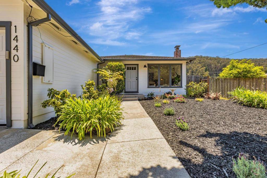 Pacifica, CA 94044,1440 Serra DR
