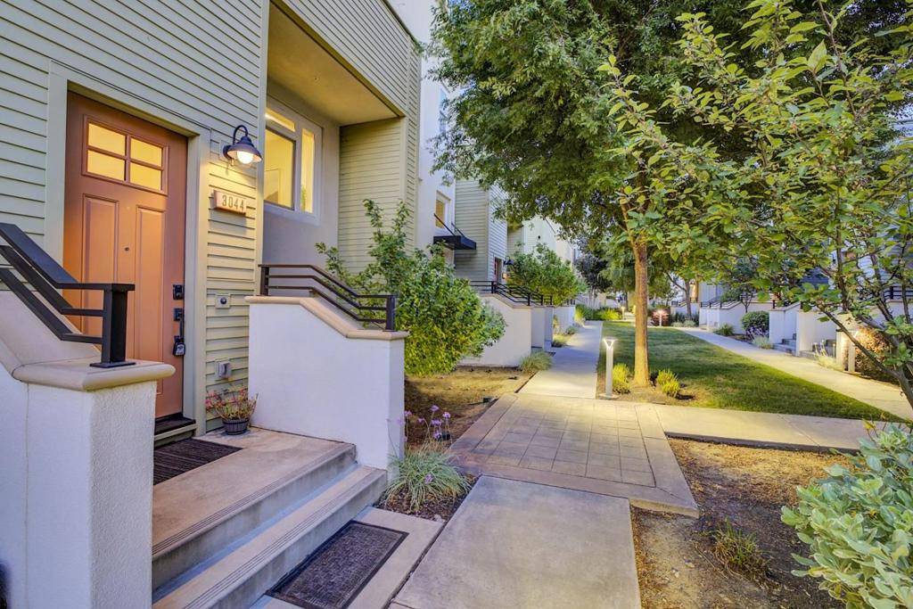 3044 Mawing RD, San Mateo, CA 94403
