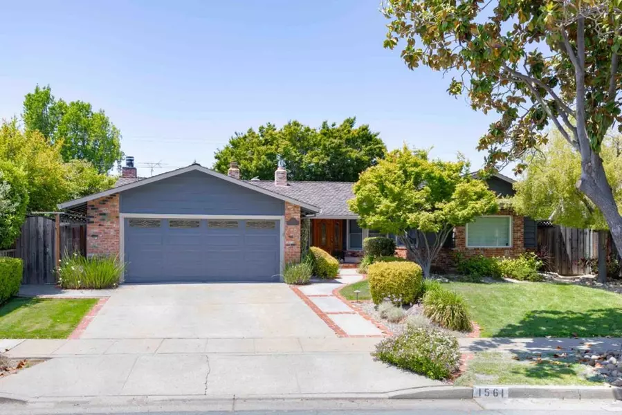 1561 Kingsgate DR, Sunnyvale, CA 94087
