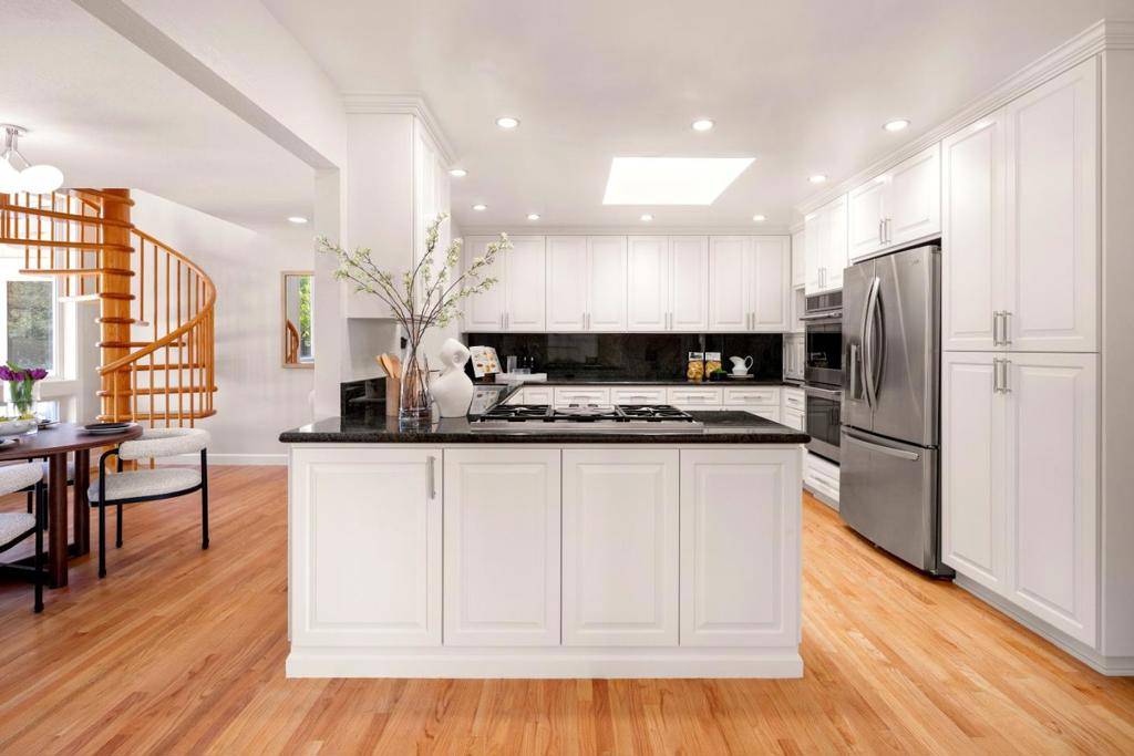 Los Altos, CA 94024,881 Highlands CIR