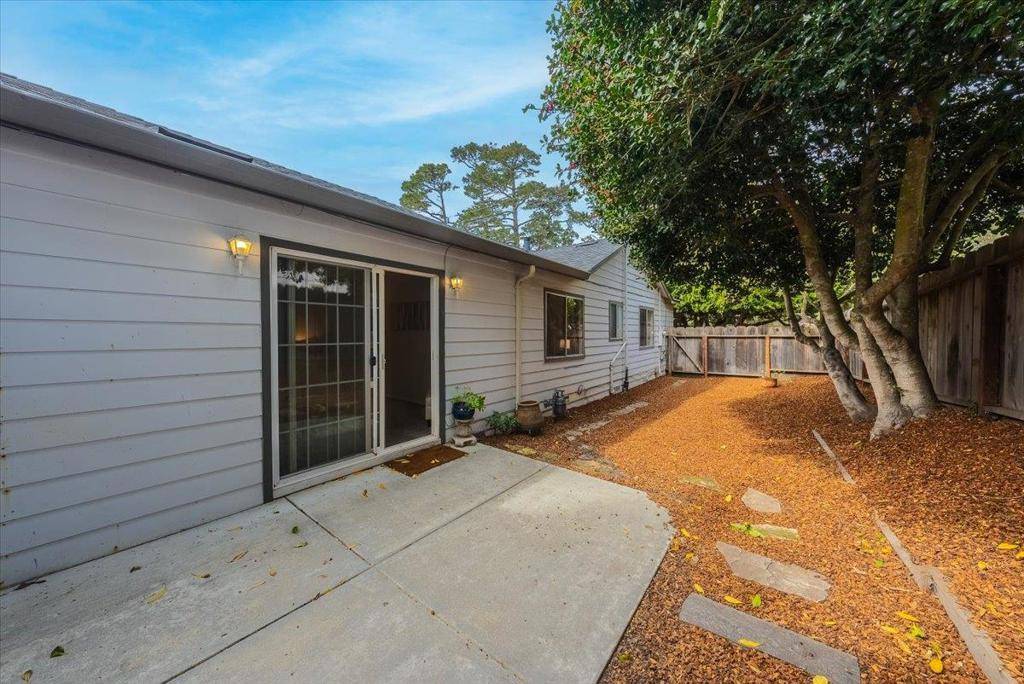 Pacific Grove, CA 93950,1201 David AVE