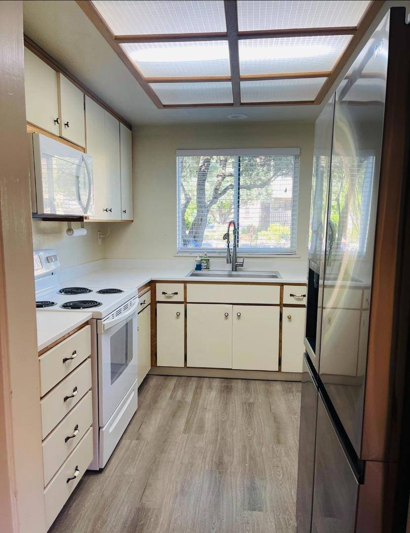 Morgan Hill, CA 95037,2101 Darnis CIR