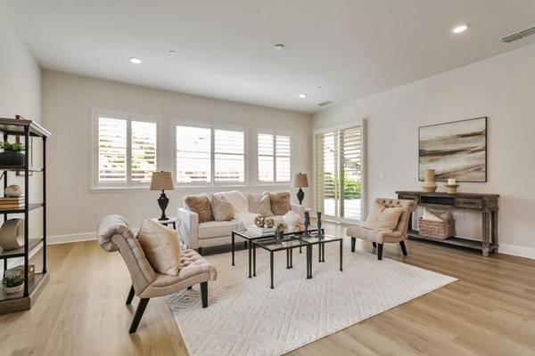 Gilroy, CA 95020,7942 Cinnamon WAY
