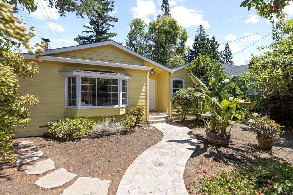 2001 Valparaiso AVE, Menlo Park, CA 94025