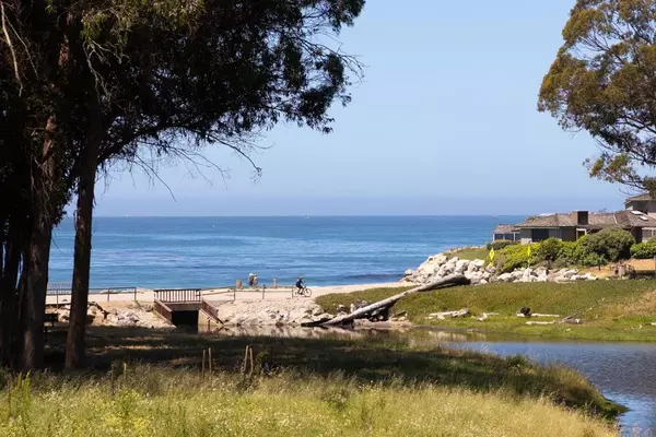 143 Moran WAY, Santa Cruz, CA 95062