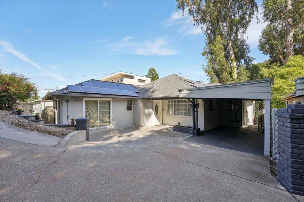 Castro Valley, CA 94546,2401 Somerset AVE